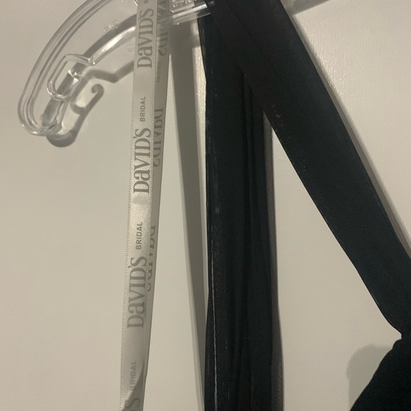 David’s Bridal Black Long Bridesmaid Dress Flowy Women’s Size 0 Like New - Picture 6 of 7